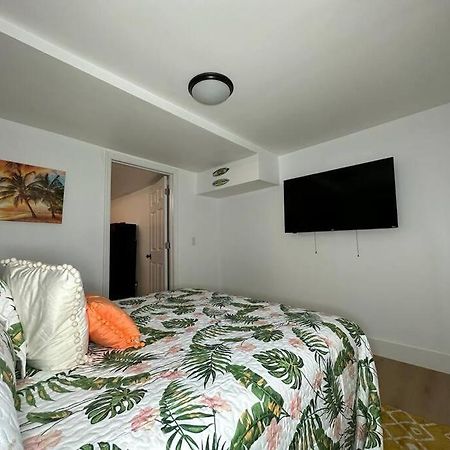 Sleeps 3, Casa Tropical In Miami Lägenhet Exteriör bild