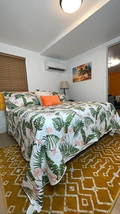 Sleeps 3, Casa Tropical In Miami Lägenhet Exteriör bild