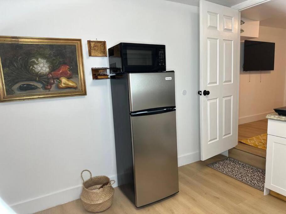 Sleeps 3, Casa Tropical In Miami Lägenhet Exteriör bild